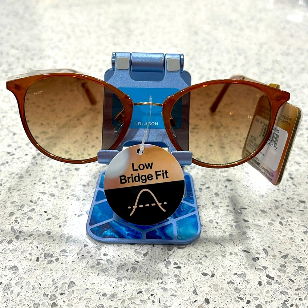 NWT FOSTER GRANT WOMENS SUNGLASSES LIGHT CARMEL GOLD LOW BRIDGE FIT NOSE PADS
